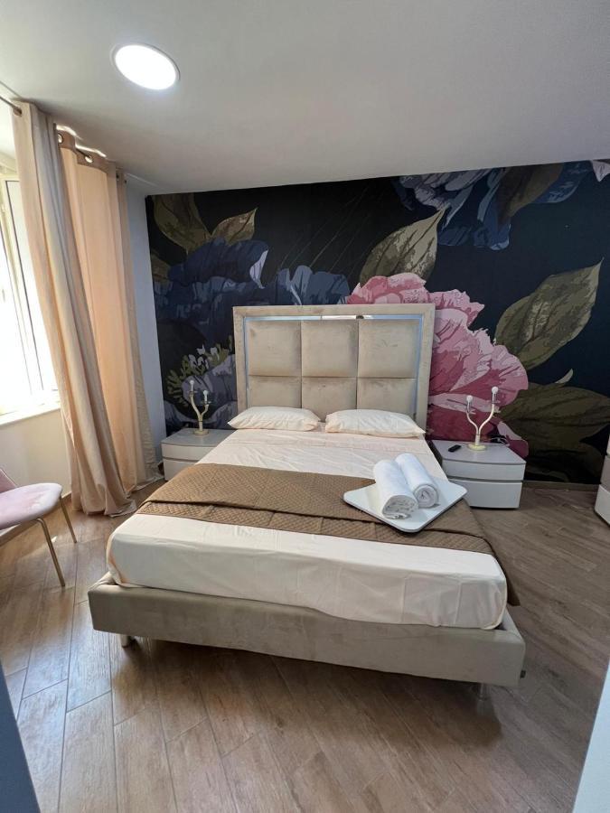 In Piazzetta Bed and Breakfast Νάπολη Εξωτερικό φωτογραφία