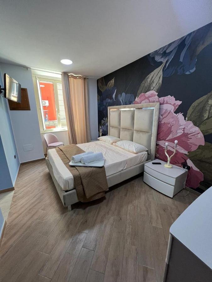 In Piazzetta Bed and Breakfast Νάπολη Εξωτερικό φωτογραφία