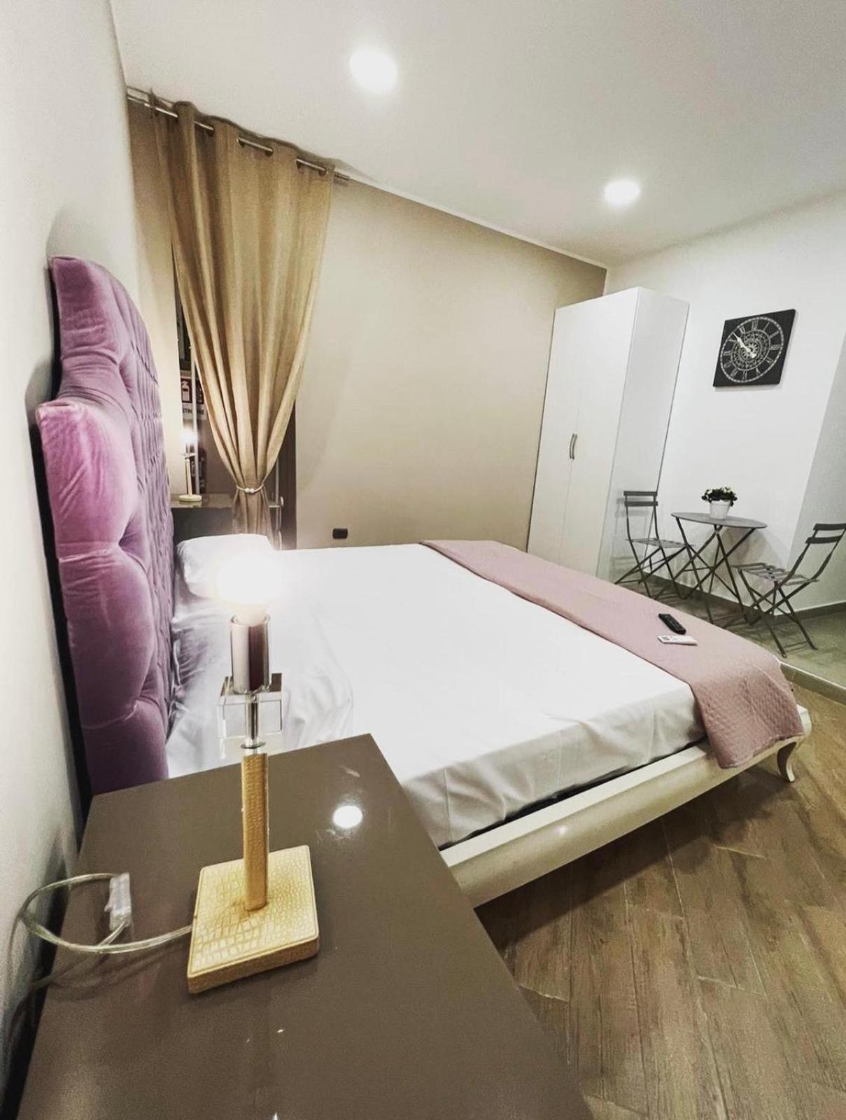 In Piazzetta Bed and Breakfast Νάπολη Εξωτερικό φωτογραφία
